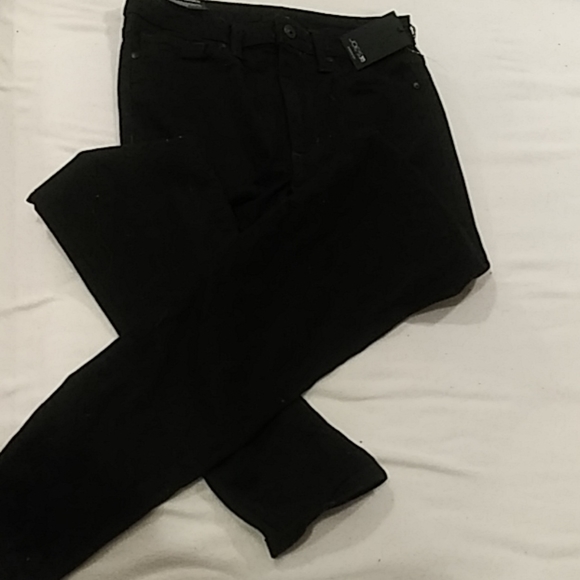 Joe's Jeans Black High Rise Skinny Ankle - Picture 5 of 6